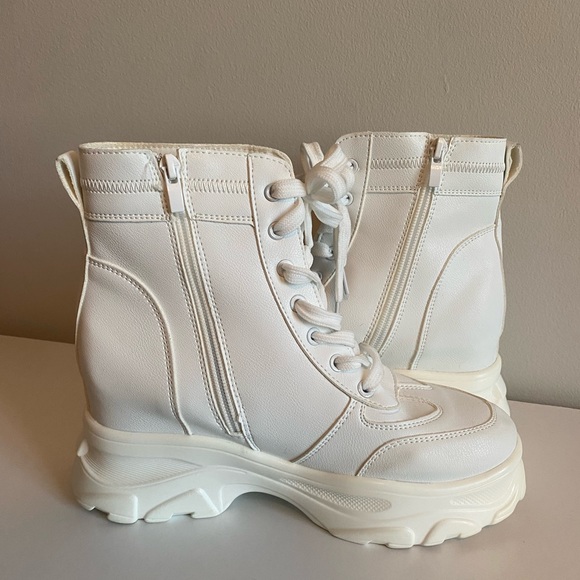White chunky platform boot sneakers - Picture 2 of 3
